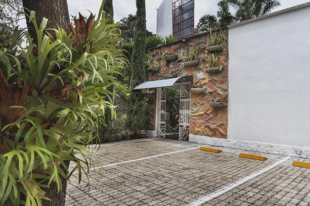 Hotel Aromax Del Campestre Medellín Zewnętrze zdjęcie