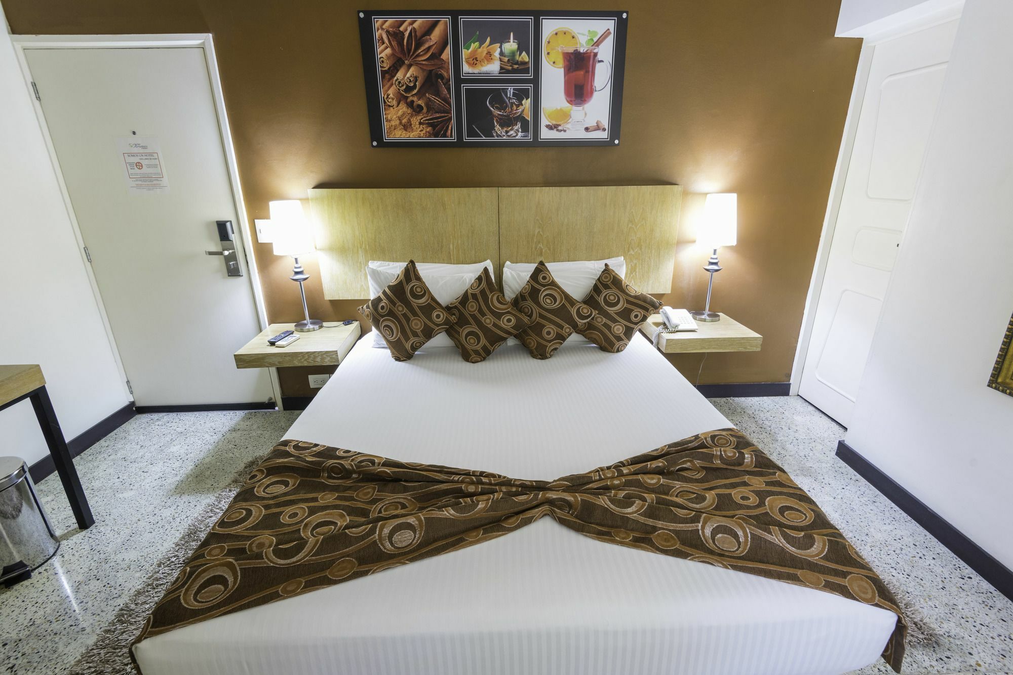 Hotel Aromax Del Campestre Medellín Zewnętrze zdjęcie